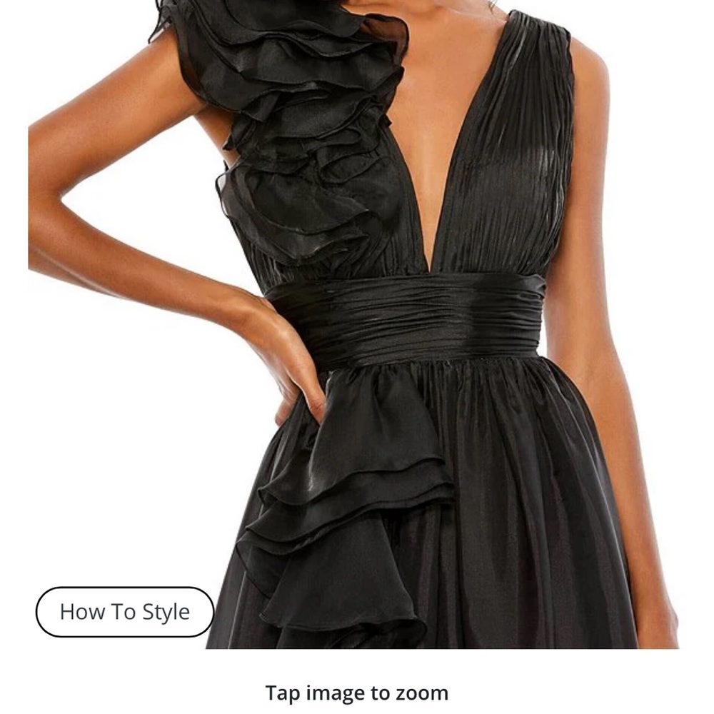 Mac Duggal Deep v-neckline Sleeveless Ruffled shoulder - Picture 3 of 7